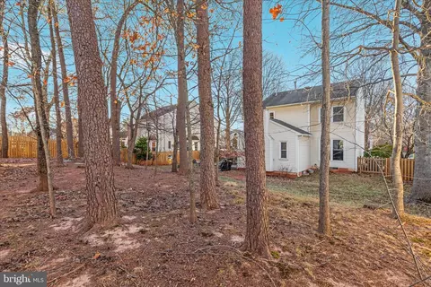 Exterior - 10283 Cedar Ridge Dr, Manassas, VA 20110 photo 6 of 9