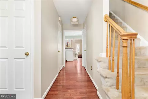 Entry Way - 10283 Cedar Ridge Dr, Manassas, VA 20110 photo 2 of 7