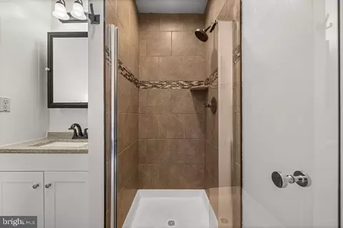 8504 Saddle Ct, Manassas, VA 20110 photo 29