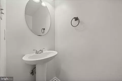 8504 Saddle Ct, Manassas, VA 20110 photo 24