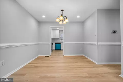 8504 Saddle Ct, Manassas, VA 20110 photo 15
