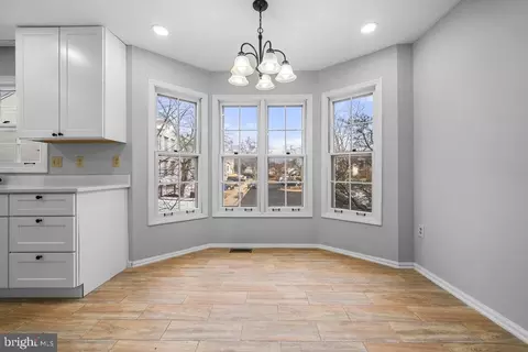 8504 Saddle Ct, Manassas, VA 20110 photo 16