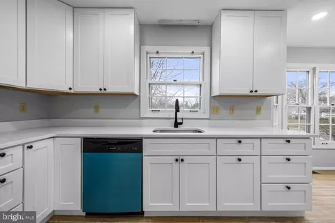 8504 Saddle Ct, Manassas, VA 20110 photo 23