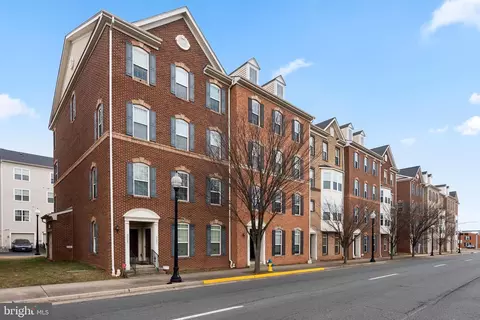 9557 Center St, Manassas, VA 20110 photo 2