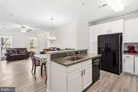 9557 Center St, Manassas, VA 20110 photo 6