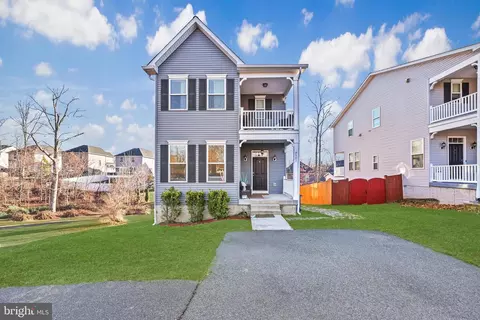 9523 School St, Manassas, VA 20110