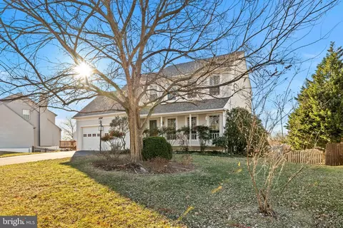 9403 Cloverhill Ct, Manassas, VA 20110 photo 2