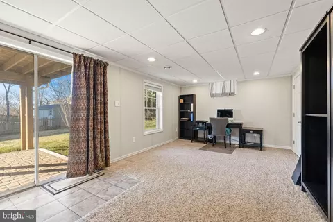 9403 Cloverhill Ct, Manassas, VA 20110 photo 29