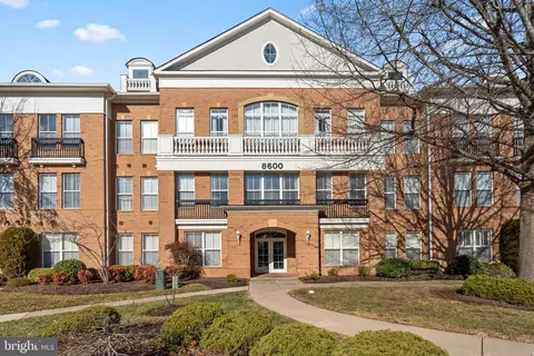 8600 Liberty Trl #102, Manassas, VA 20110