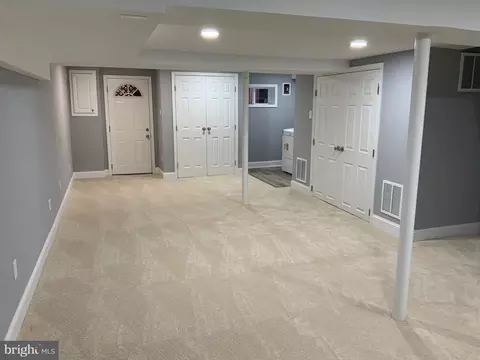 Entry Way - 9414 Taney Rd, Manassas, VA 20110 photo 8 of 9
