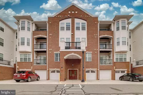 9200 Charleston Dr #301, Manassas, VA 20110