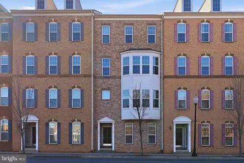 9539 Center St, Manassas, VA 20110