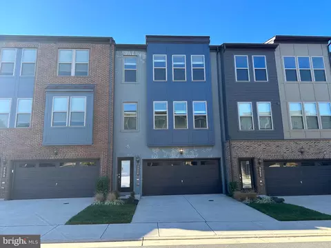 9886 Hopkins Loop, Manassas, VA 20110