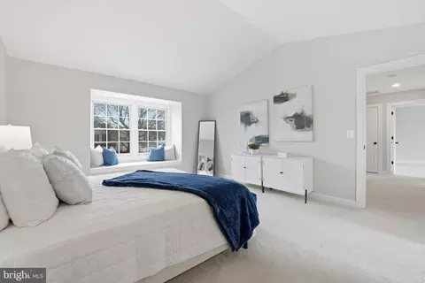 Bedroom - 10162 Corydalis Ct, Manassas, VA 20110 photo 5 of 9