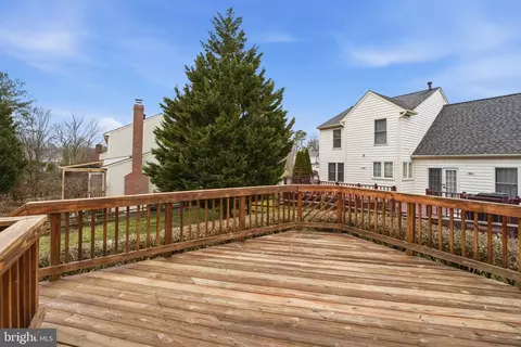Exterior - 10162 Corydalis Ct, Manassas, VA 20110 photo 2 of 6