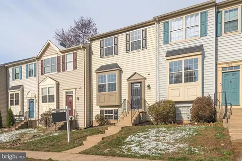 8770 Deblanc Pl, Manassas, VA 20110 photo 3