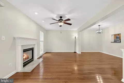 Living - 10315 Oconnell Ct, Manassas, VA 20110 photo 5 of 6