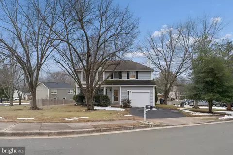 Exterior - 9131 Karlo St, Manassas, VA 20110 photo 3 of 9