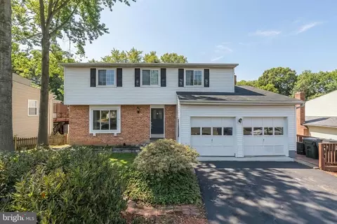 8192 Oakglen Rd, Manassas, VA 20110