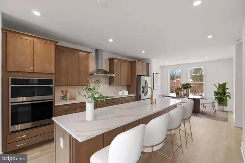 9747 Grant Ave #HOME 93, Manassas, VA 20110