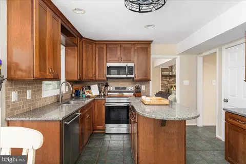Kitchen - 10245 Battlefield Dr, Manassas, VA 20110 photo 1 of 5
