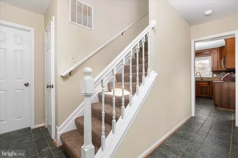 Entry Way - 10245 Battlefield Dr, Manassas, VA 20110 photo 1 of 2