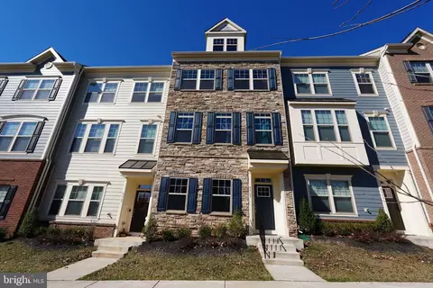 Exterior - 9365 Barnes Loop, Manassas, VA 20110 photo 2 of 5