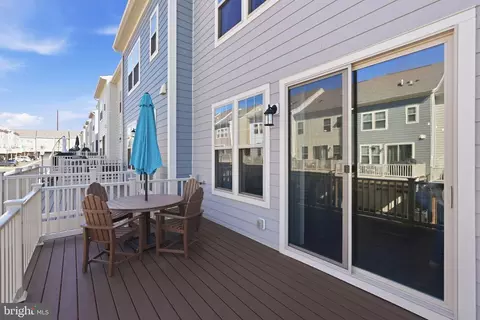 Exterior - 9365 Barnes Loop, Manassas, VA 20110 photo 5 of 5