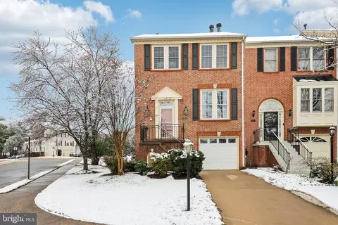 9193 Merrybell Ct, Manassas, VA 20110