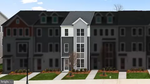 9751 Grant Ave #HOME 94, Manassas, VA 20110