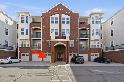 9200 Charleston Dr #404, Manassas, VA 20110