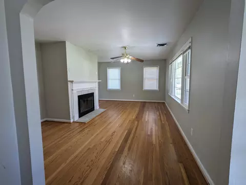 Living - 8903 Wilson Ave, Manassas, VA 20110 photo 1 of 4