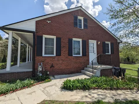 Exterior - 8903 Wilson Ave, Manassas, VA 20110 photo 4 of 7
