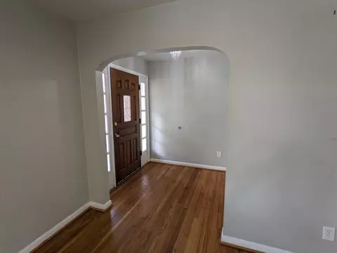 Entry Way - 8903 Wilson Ave, Manassas, VA 20110 photo 1 of 4
