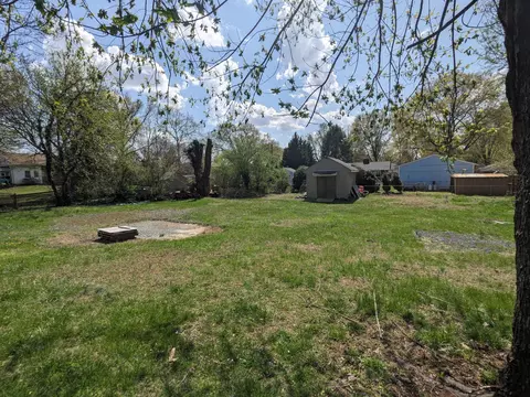 Exterior - 8903 Wilson Ave, Manassas, VA 20110 photo 6 of 7