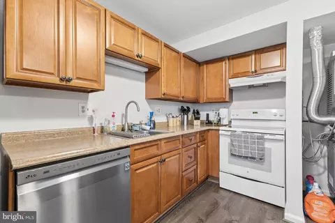Kitchen - 8653 Braxted Ln, Manassas, VA 20110 photo 1 of 1