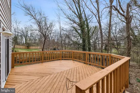 Exterior - 8928 Rolling Rd, Manassas, VA 20110 photo 5 of 5