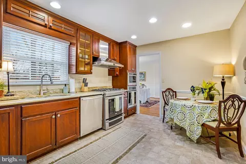 Kitchen - 8749 Weir St, Manassas, VA 20110 photo 3 of 5