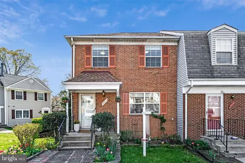 8453 Mckenzie Cir, Manassas, VA 20110
