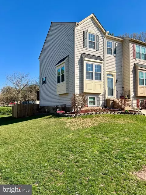 8759 Deblanc Pl, Manassas, VA 20110