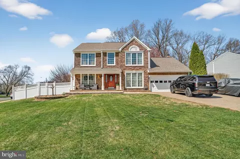 Exterior - 10272 Cedar Ridge Dr, Manassas, VA 20110 photo 4 of 13