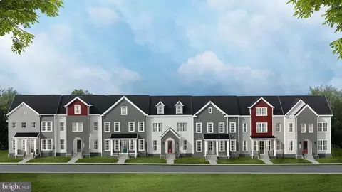 9627 Grant Ave #HOME 66, Manassas, VA 20110