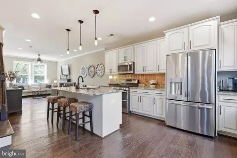 Kitchen - 8934 Center St, Manassas, VA 20110 photo 4 of 6