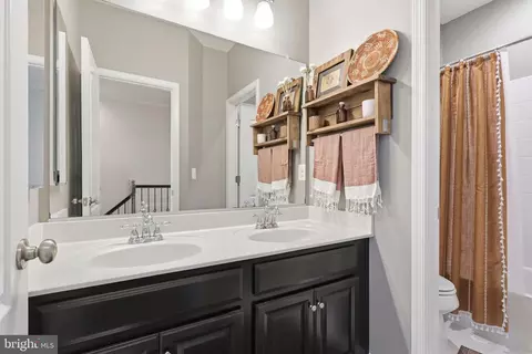 Bath - 8934 Center St, Manassas, VA 20110 photo 1 of 1
