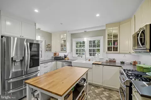 Kitchen - 9105 Ewell St, Manassas, VA 20110 photo 1 of 3