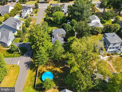 View/Area - 9105 Ewell St, Manassas, VA 20110 photo 2 of 7