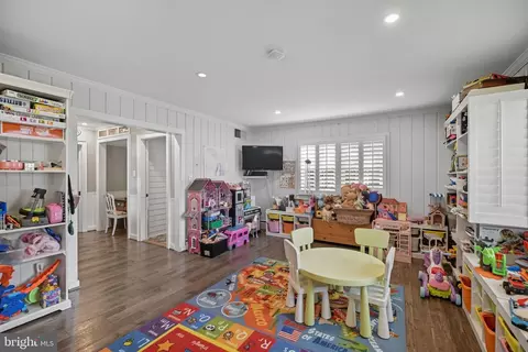 Entry Way - 9105 Ewell St, Manassas, VA 20110 photo 5 of 11