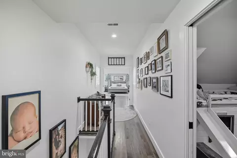 Entry Way - 9105 Ewell St, Manassas, VA 20110 photo 7 of 11