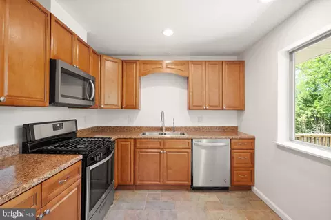 Kitchen - 9418 Robnel Ave, Manassas, VA 20110 photo 1 of 2