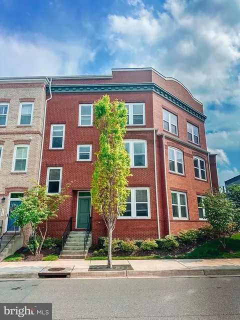 8923 Quarry Rd, Manassas, VA 20110